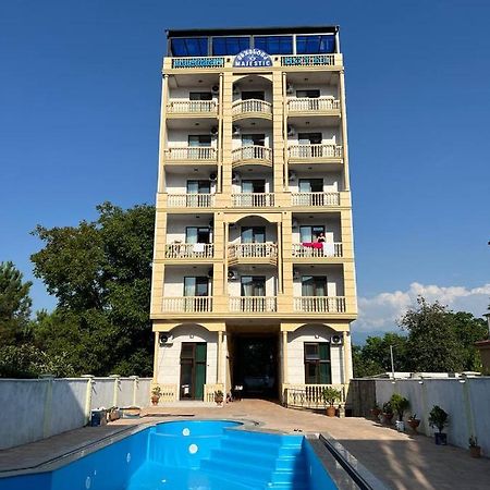 Majestic Hotel Kobuleti Bagian luar foto
