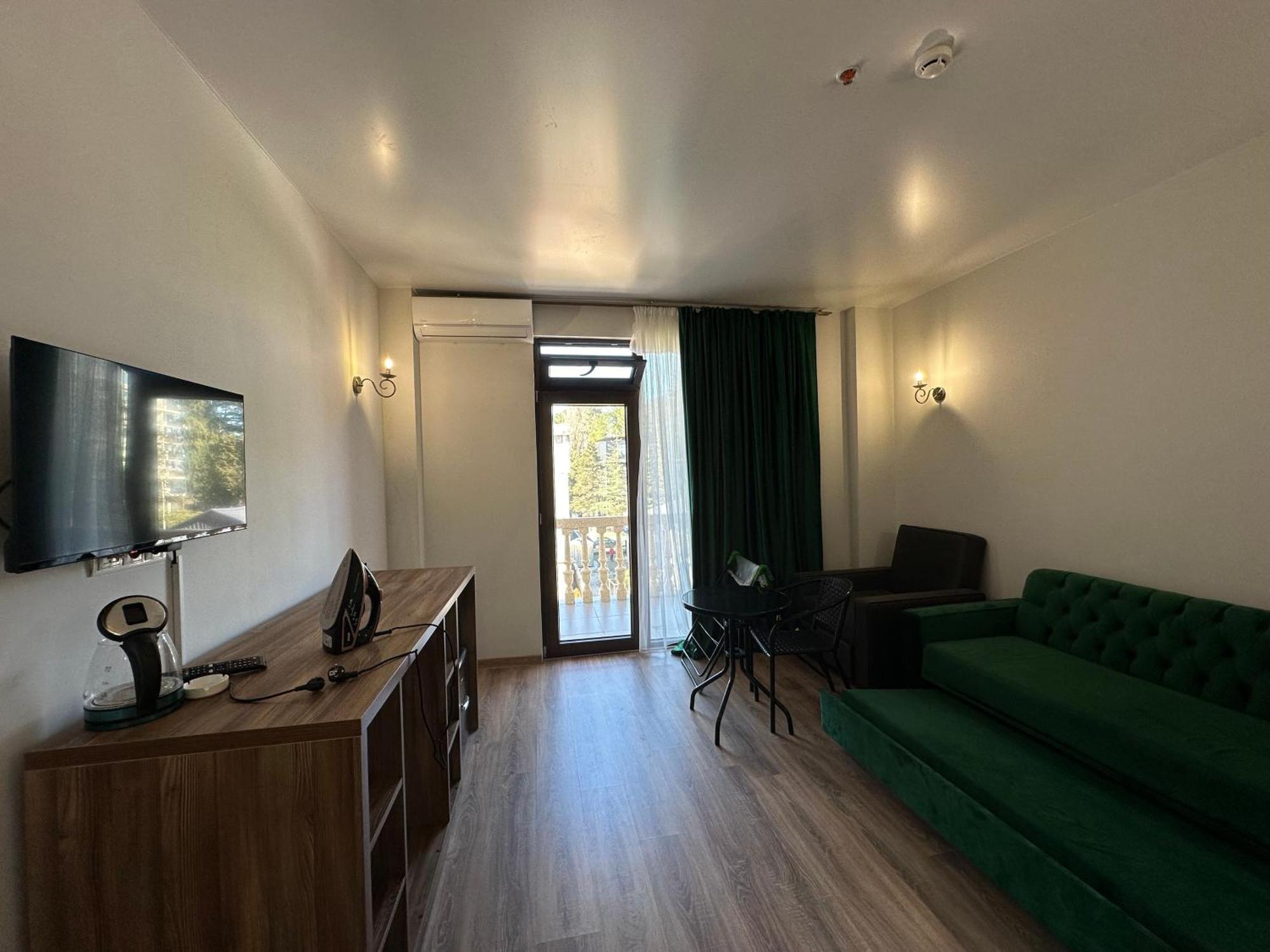 Majestic Hotel Kobuleti Bagian luar foto