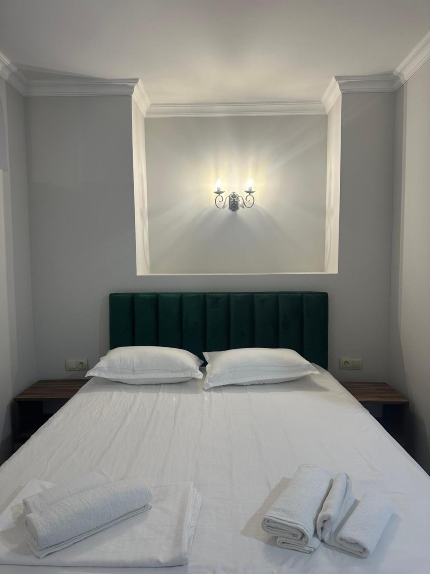 Majestic Hotel Kobuleti Bagian luar foto