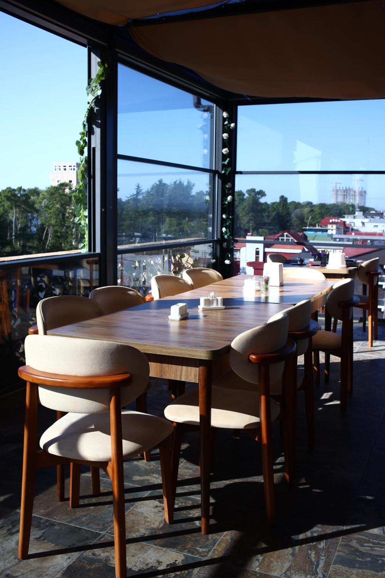 Majestic Hotel Kobuleti Bagian luar foto